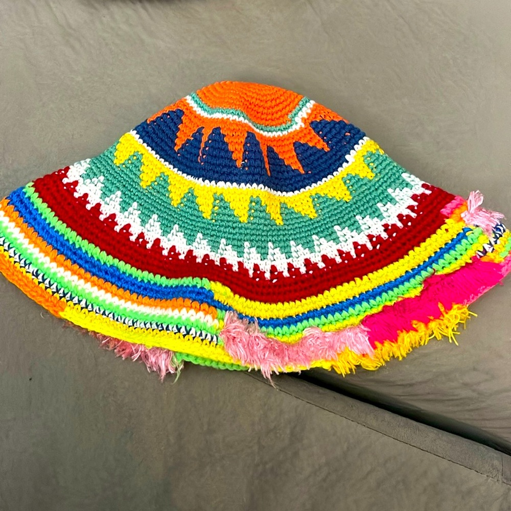 URBAN OUTFITTERS Colorful Crochet Bucket Hat